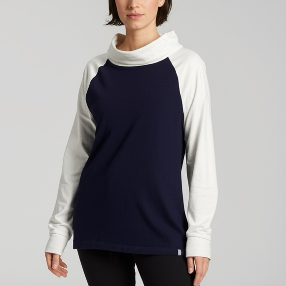 T By TALBOTS Women’s Preppy Navy Cream Cowl Neck Top Soft Sweatshirt Sz S 4/6 - Picture 1 of 13